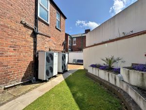 Photo 26- click for photo gallery